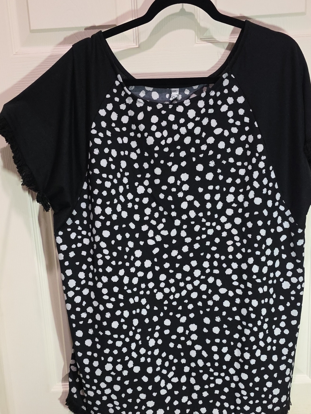 Miss Look Black & White Dot Raglan Sleeve Women’s Top